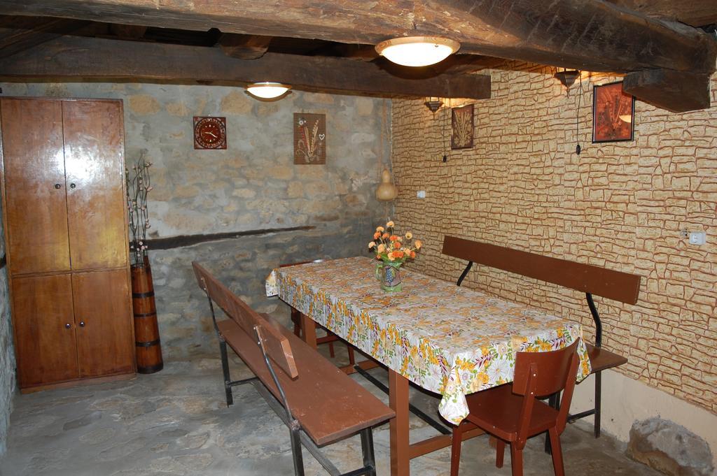Holiday Home Lyubovo Gabrovo Buitenkant foto